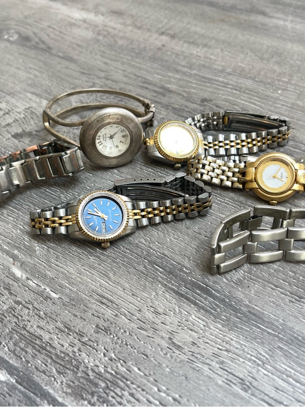Valuable Multi-Tone Watch Lot - Picture 7 of 14